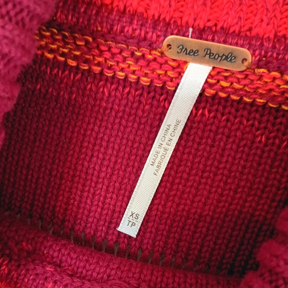 Free People Womens‎ Sweater Sz XS Red Striped Cropped Turtleneck Bell Sleeves - Picture 7 of 12